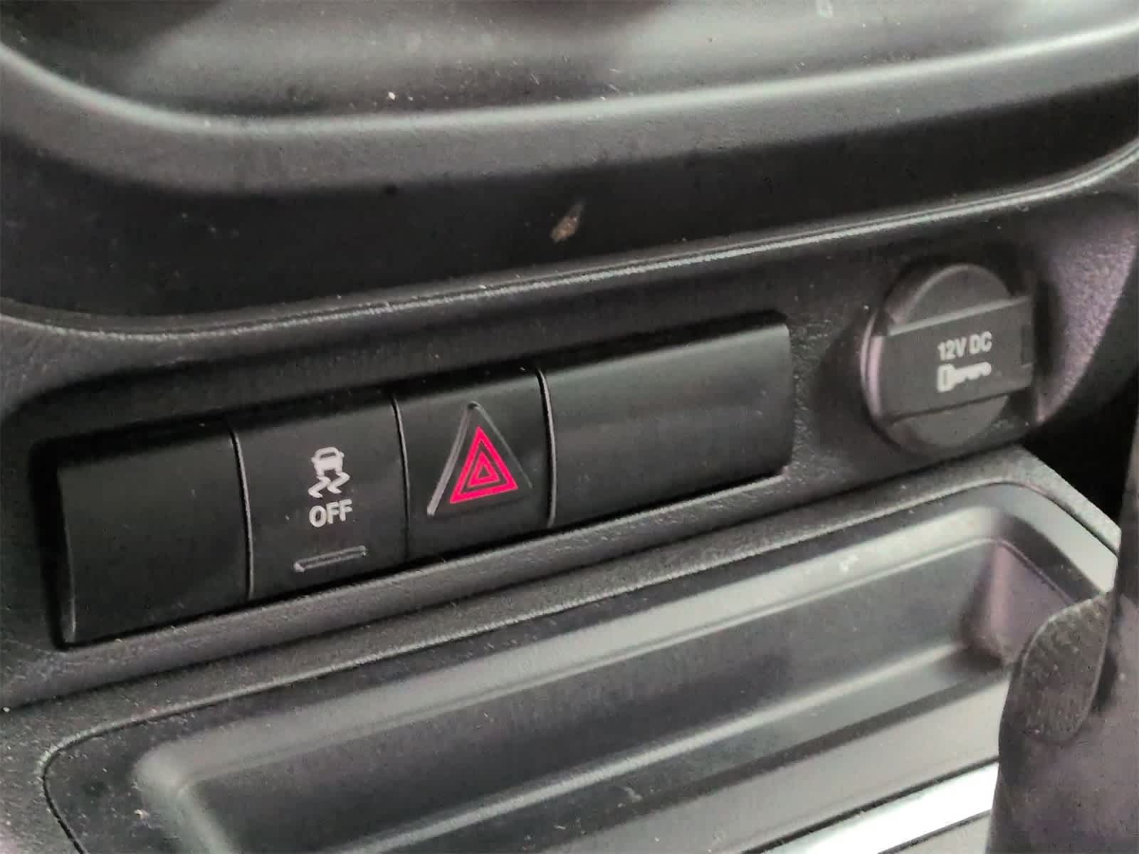 Thumbnail: 2016 Jeep Patriot - 27