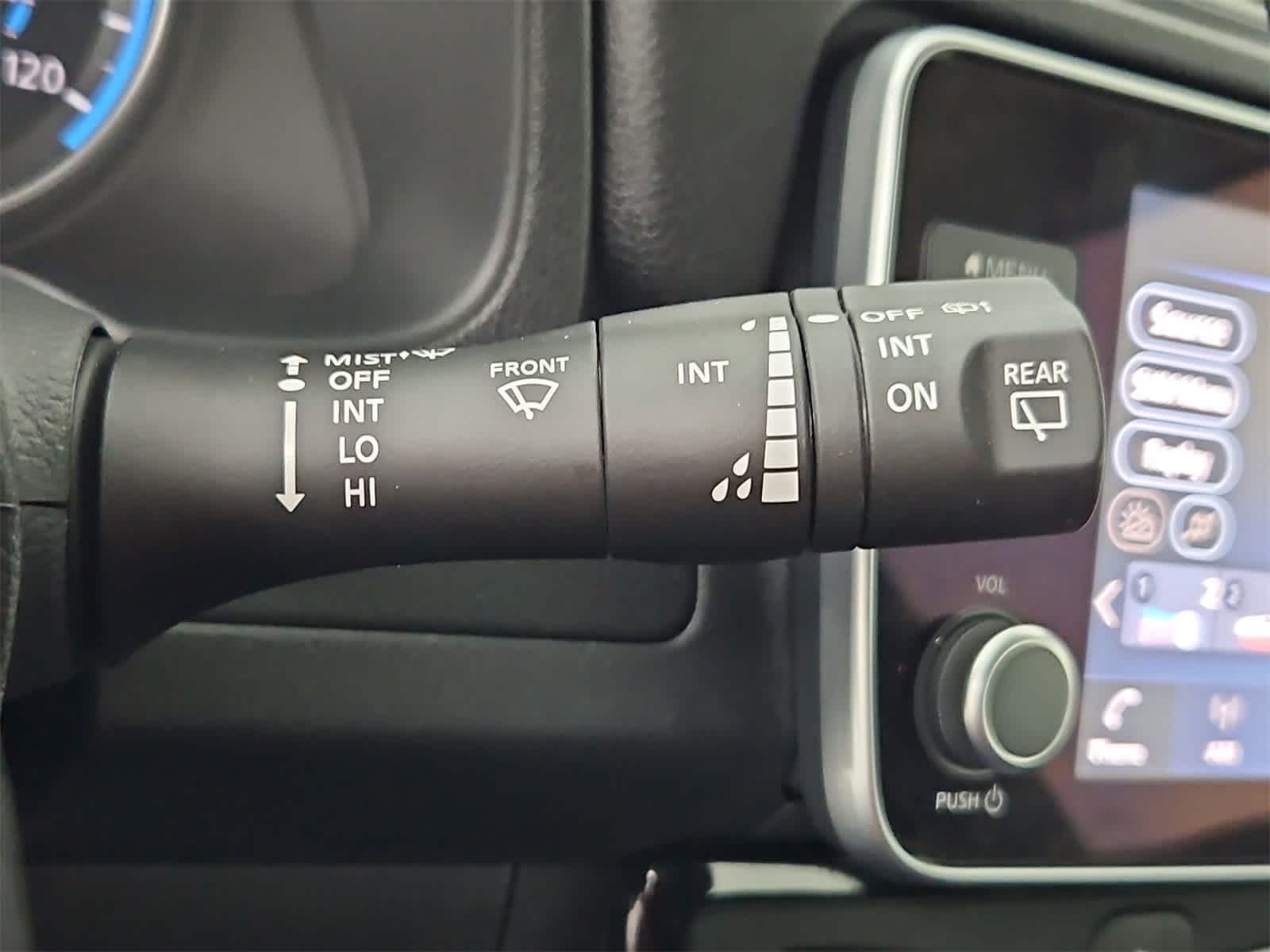 Thumbnail: 2024 Nissan Leaf - 24