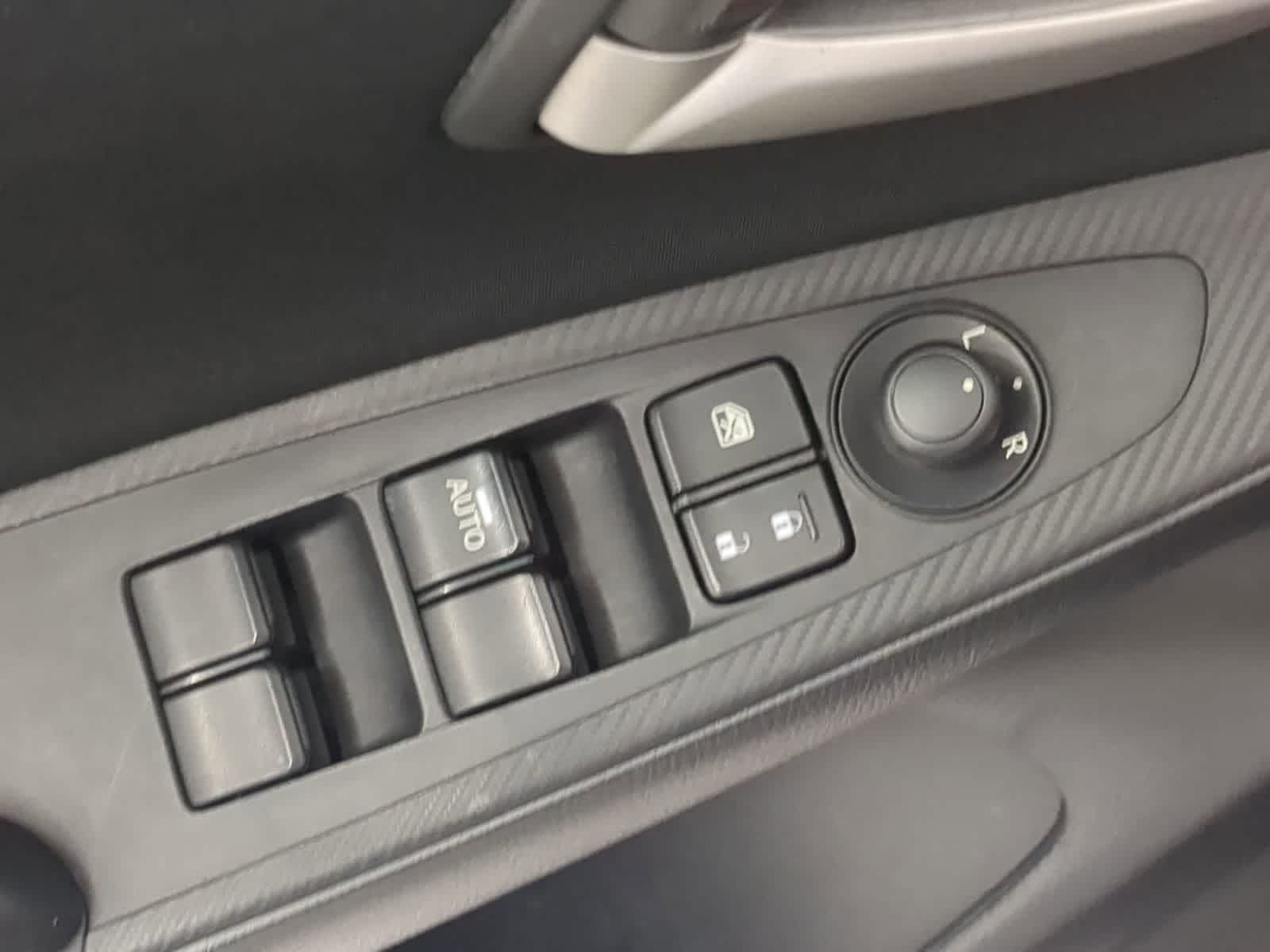 Thumbnail: 2019 Toyota Yaris - 16