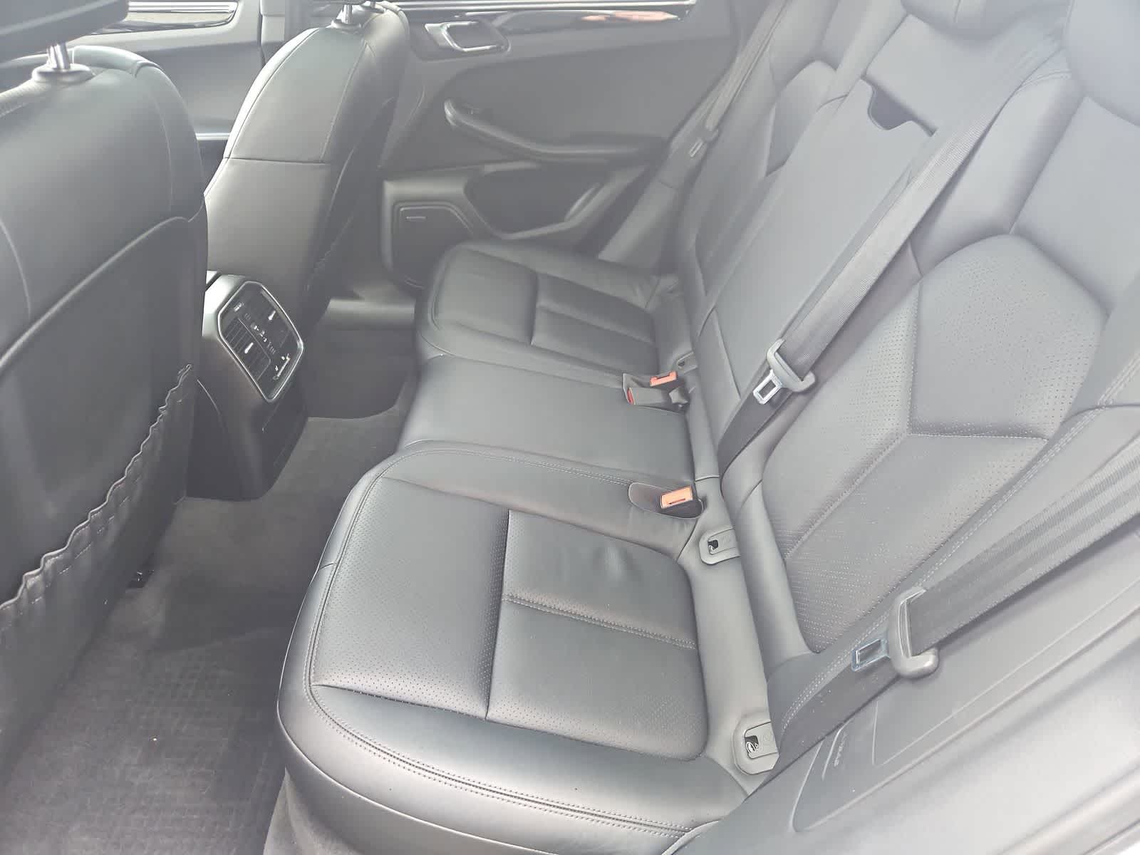 Thumbnail: 2017 Porsche Macan - 20