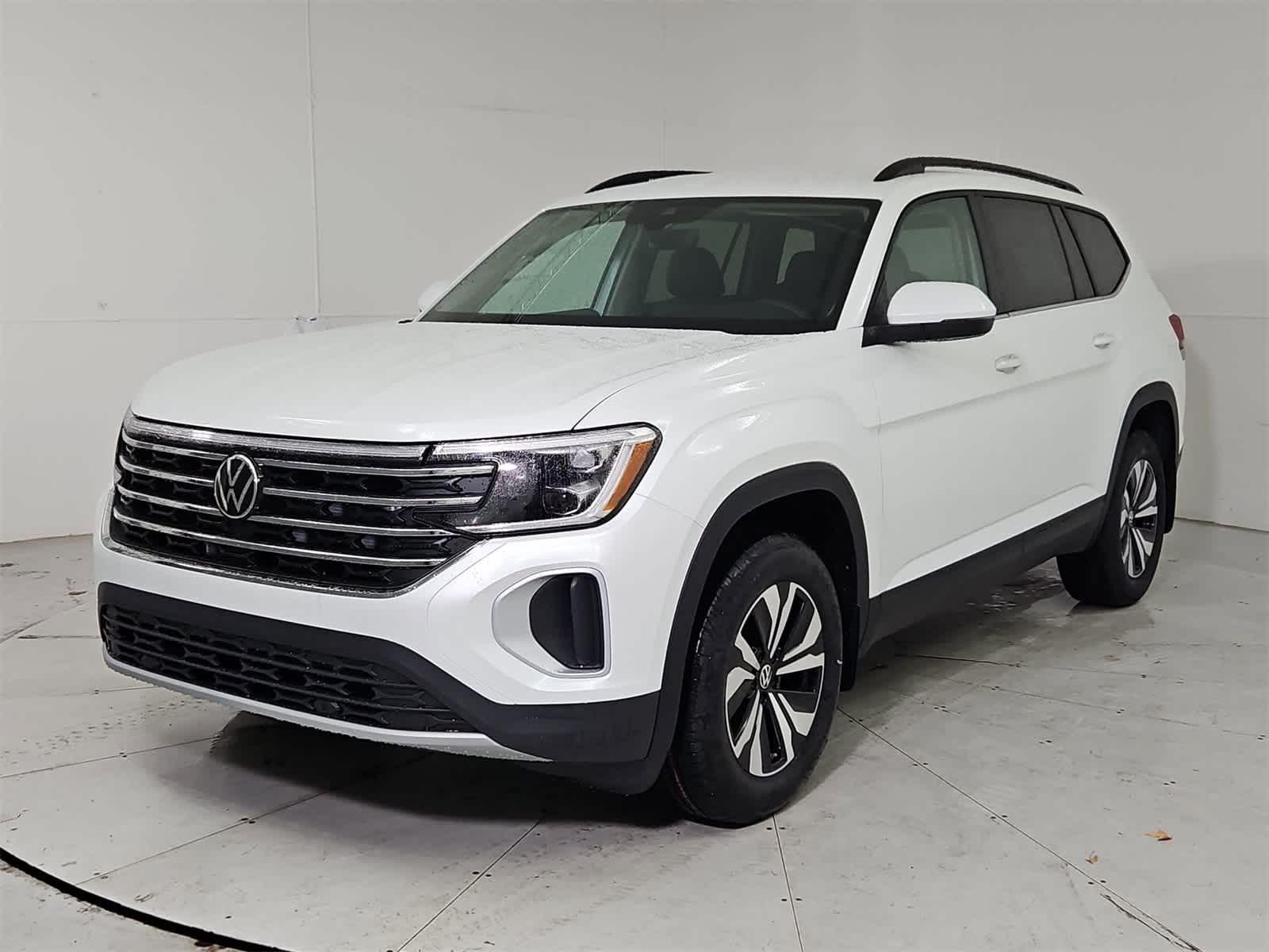 Thumbnail: 2026 Volkswagen Atlas - 1