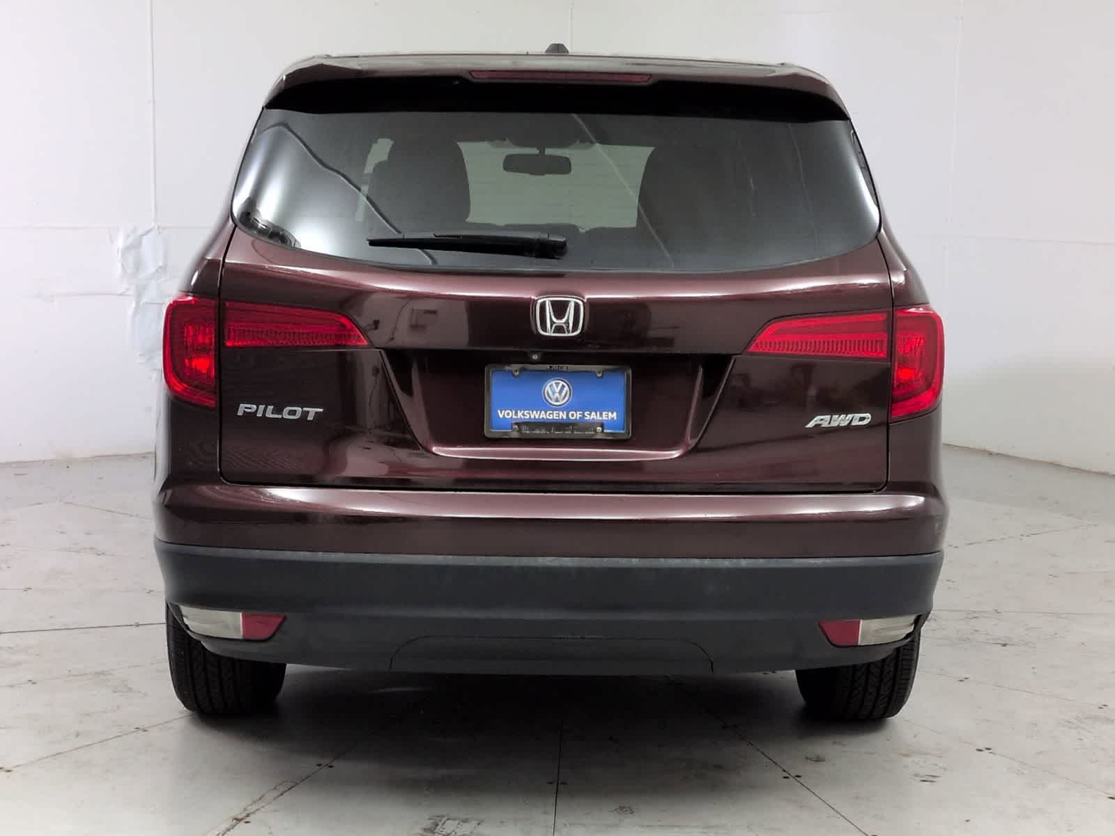 Thumbnail: 2017 Honda Pilot - 5