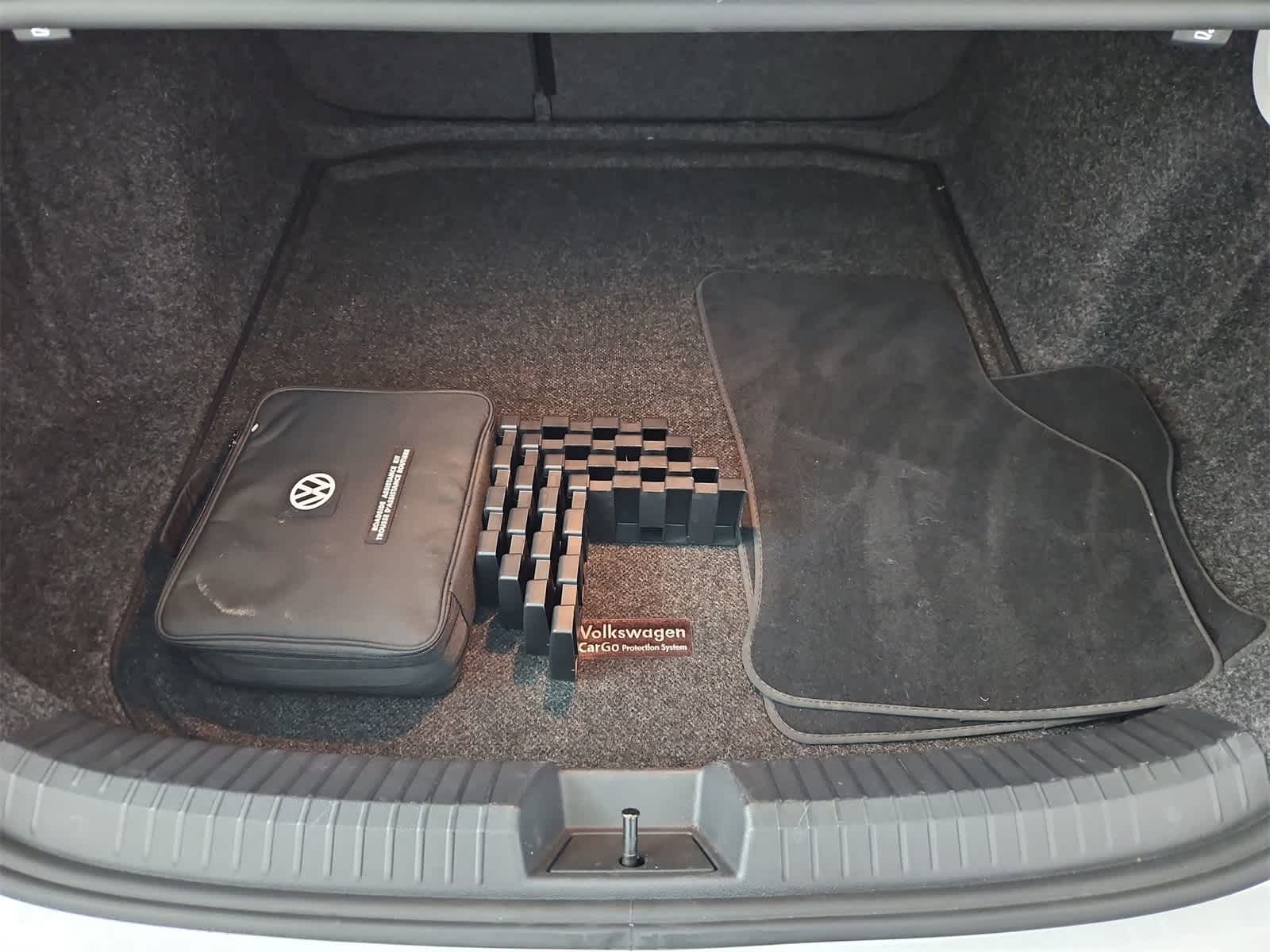 Thumbnail: 2020 Volkswagen Jetta - 36