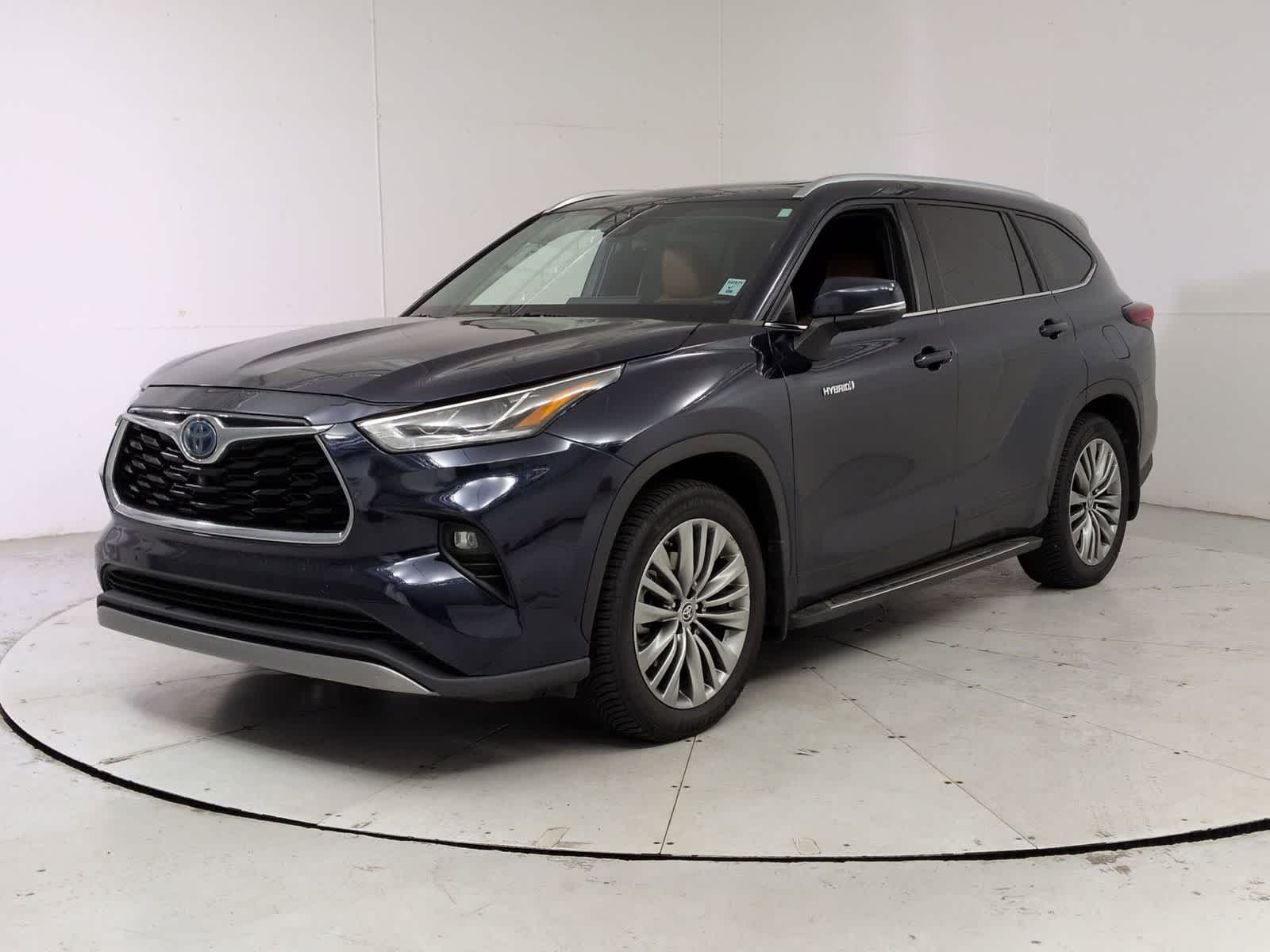 Thumbnail: 2021 Toyota Highlander - 1