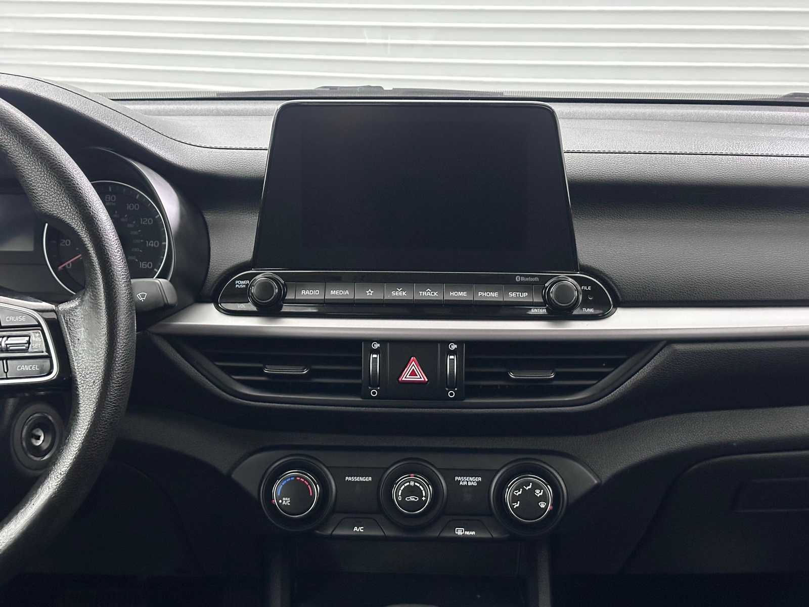 Thumbnail: 2021 Kia Forte - 22