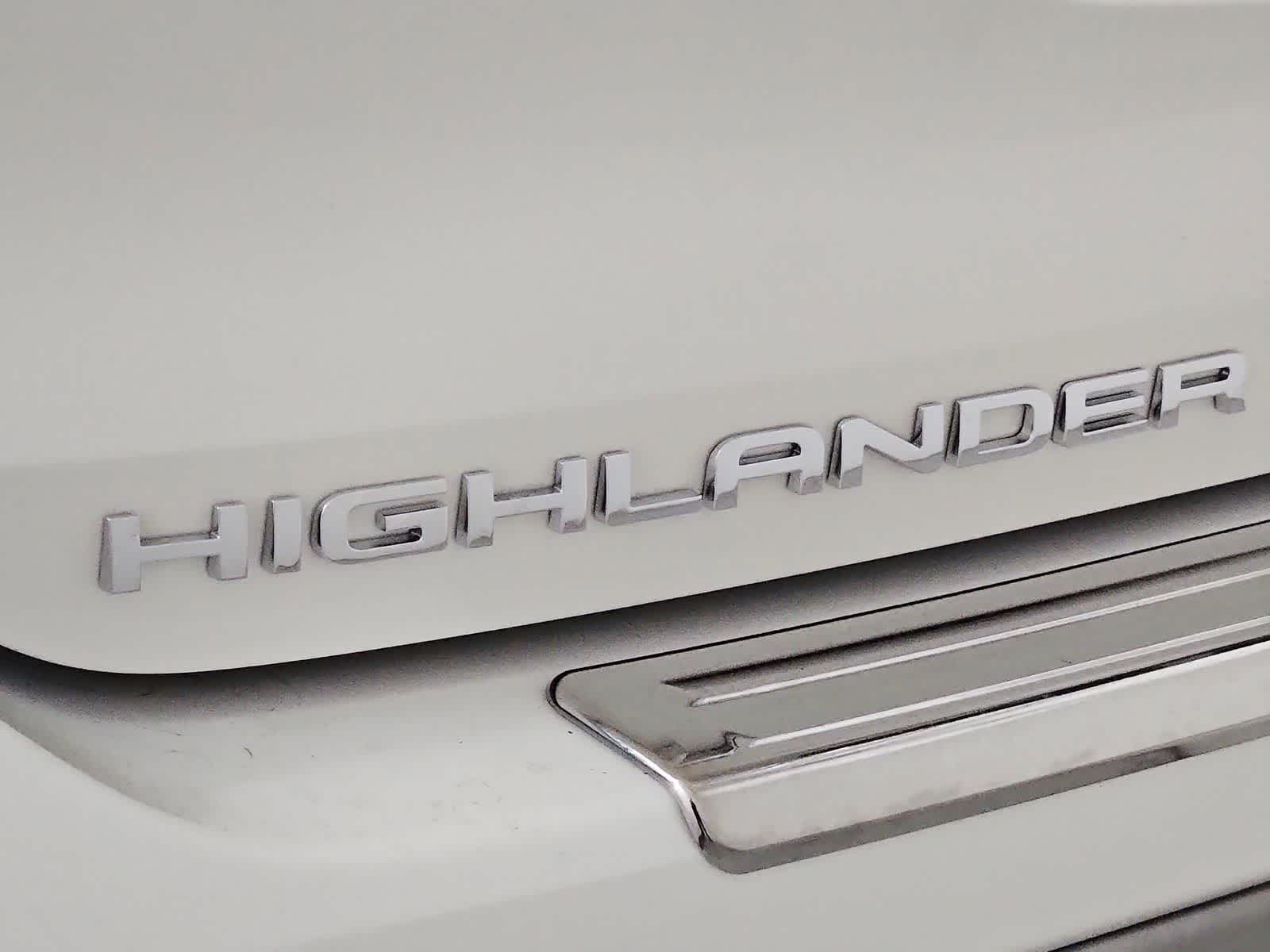 Thumbnail: 2020 Toyota Highlander - 11