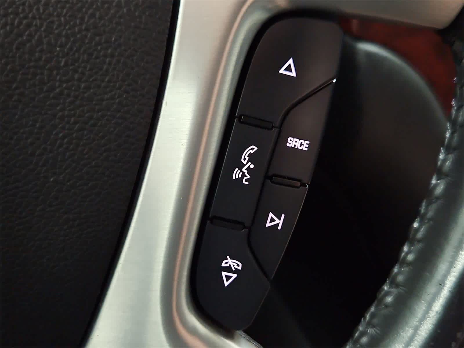 Thumbnail: 2014 Cadillac Escalade - 24