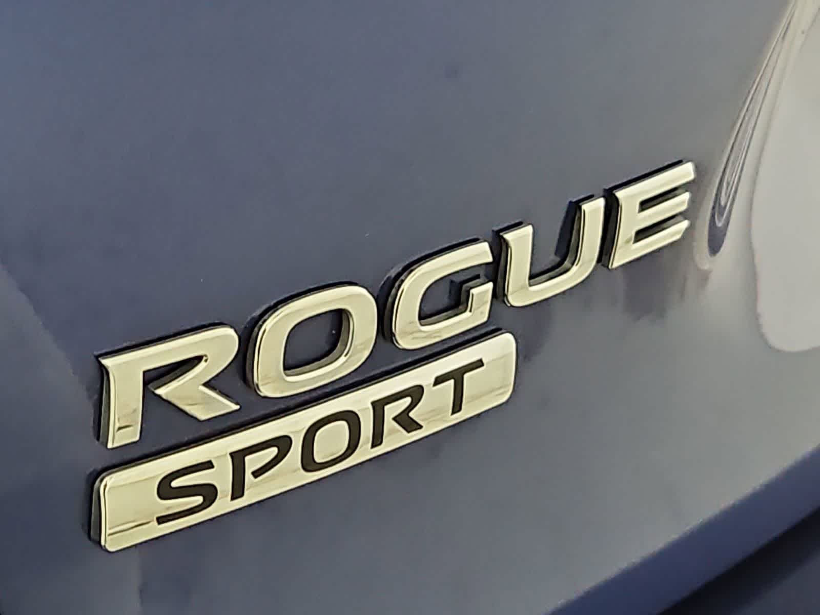 Thumbnail: 2018 Nissan Rogue Sport - 12