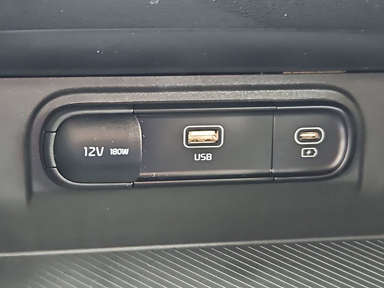 Thumbnail: 2025 Kia Sportage - 30