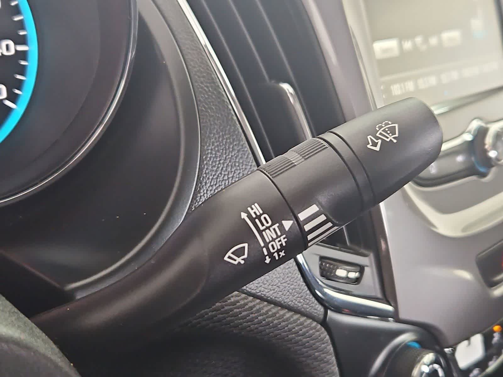 Thumbnail: 2018 Chevrolet Cruze - 24