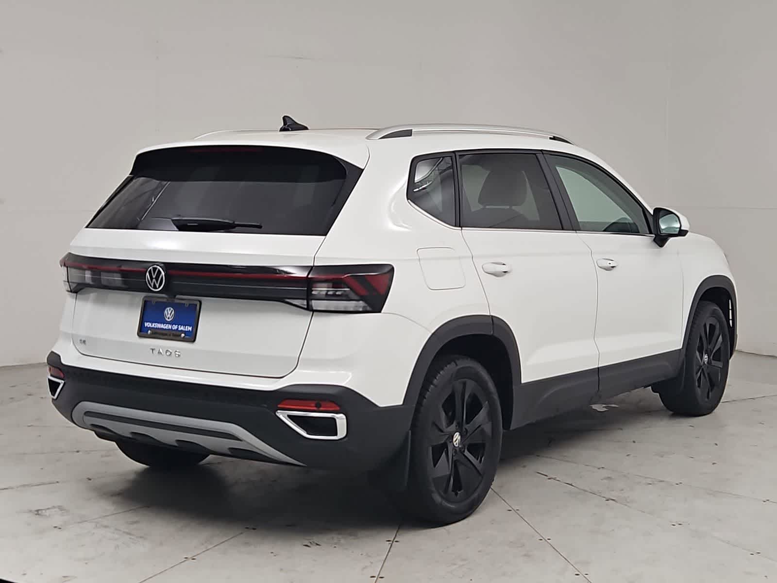 Thumbnail: 2026 Volkswagen Taos - 6