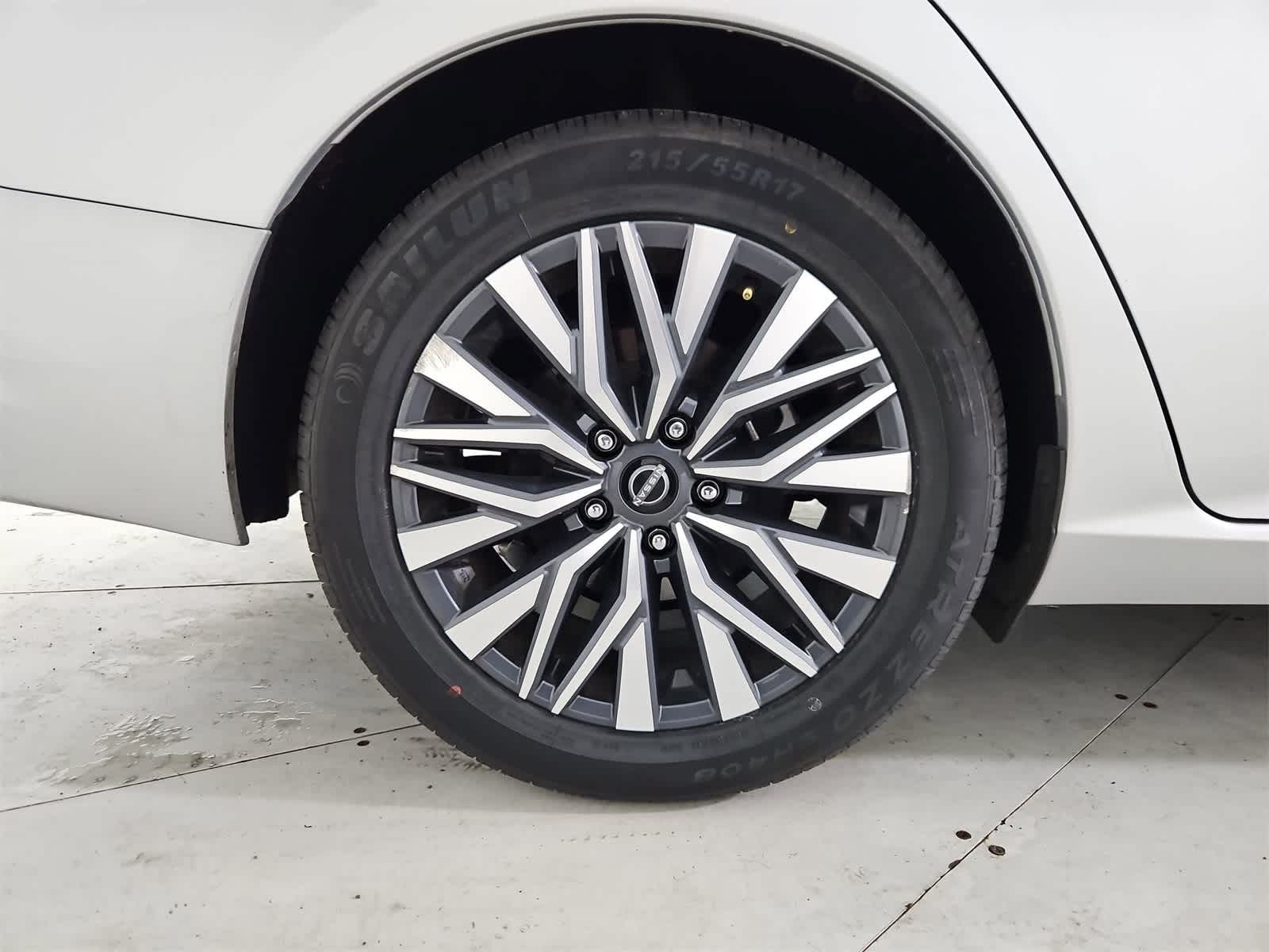 Thumbnail: 2023 Nissan Altima - 13