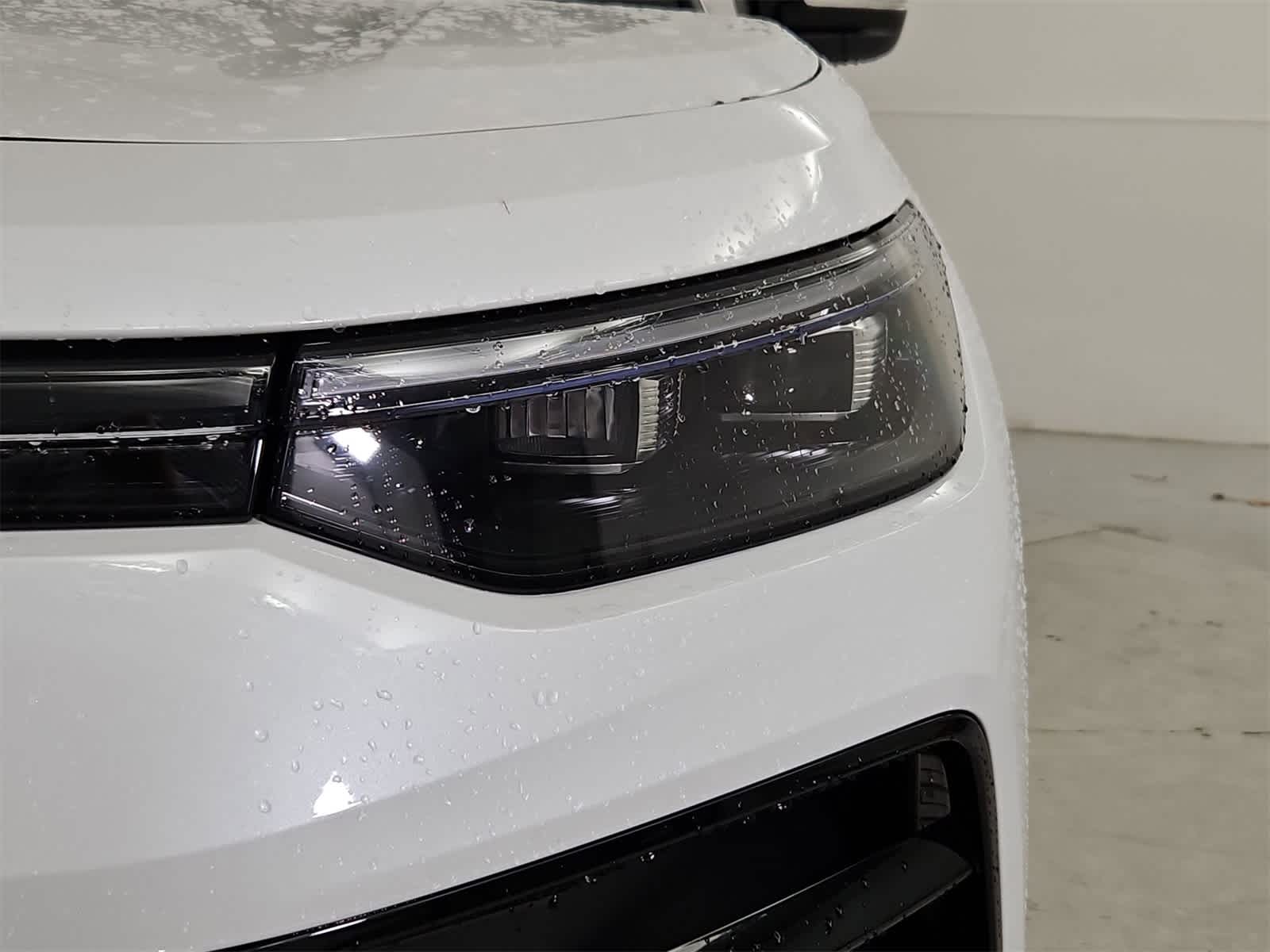 Thumbnail: 2025 Volkswagen Tiguan - 10