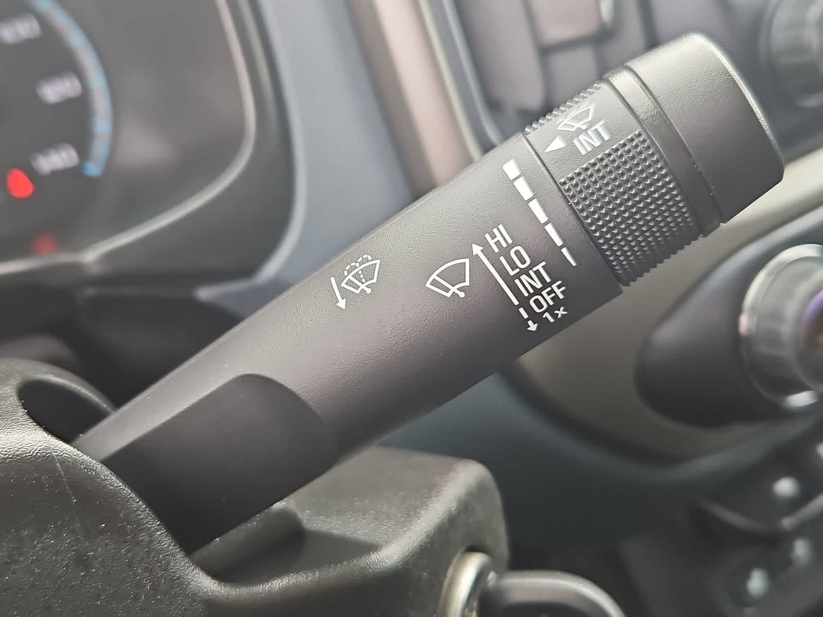 Thumbnail: 2022 Chevrolet Colorado - 25