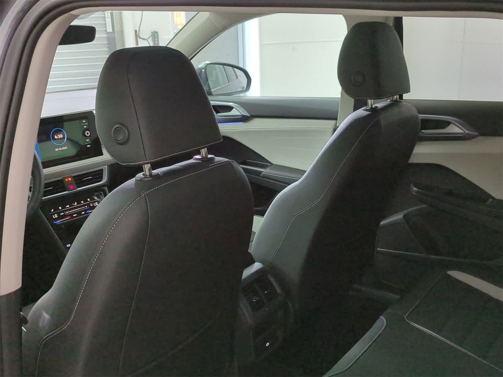 Thumbnail: 2025 Volkswagen Taos - 18