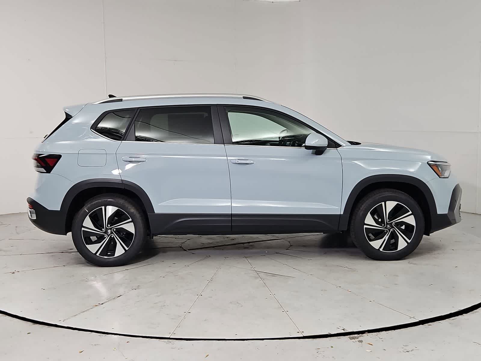 Thumbnail: 2026 Volkswagen Taos - 7