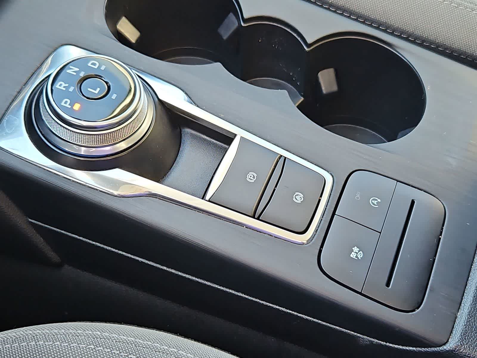 Thumbnail: 2021 Ford Escape - 31