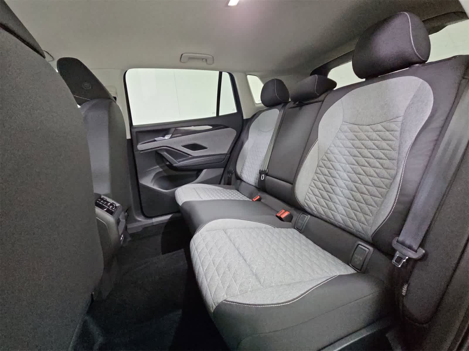 Thumbnail: 2026 Volkswagen Tiguan - 19