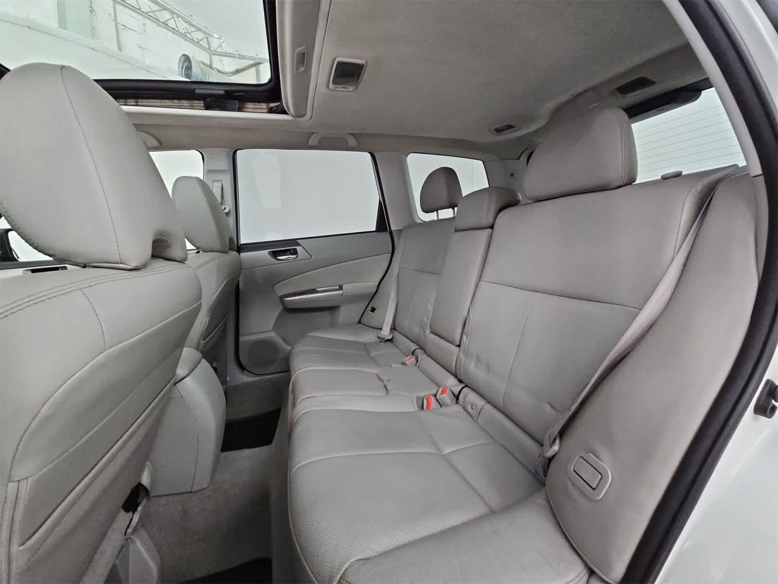 2010 Subaru Forester Limited 19
