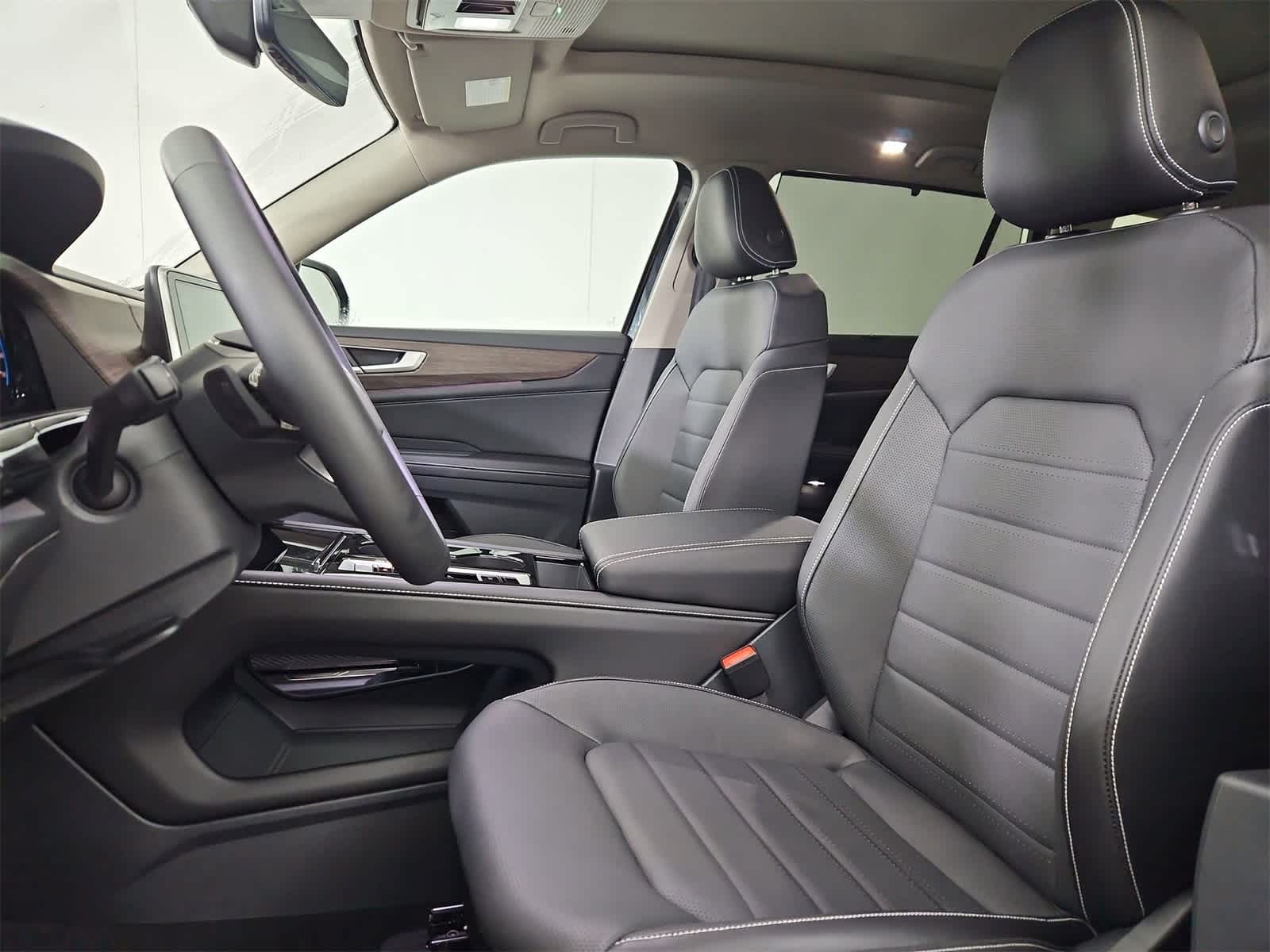 Thumbnail: 2026 Volkswagen Atlas - 16