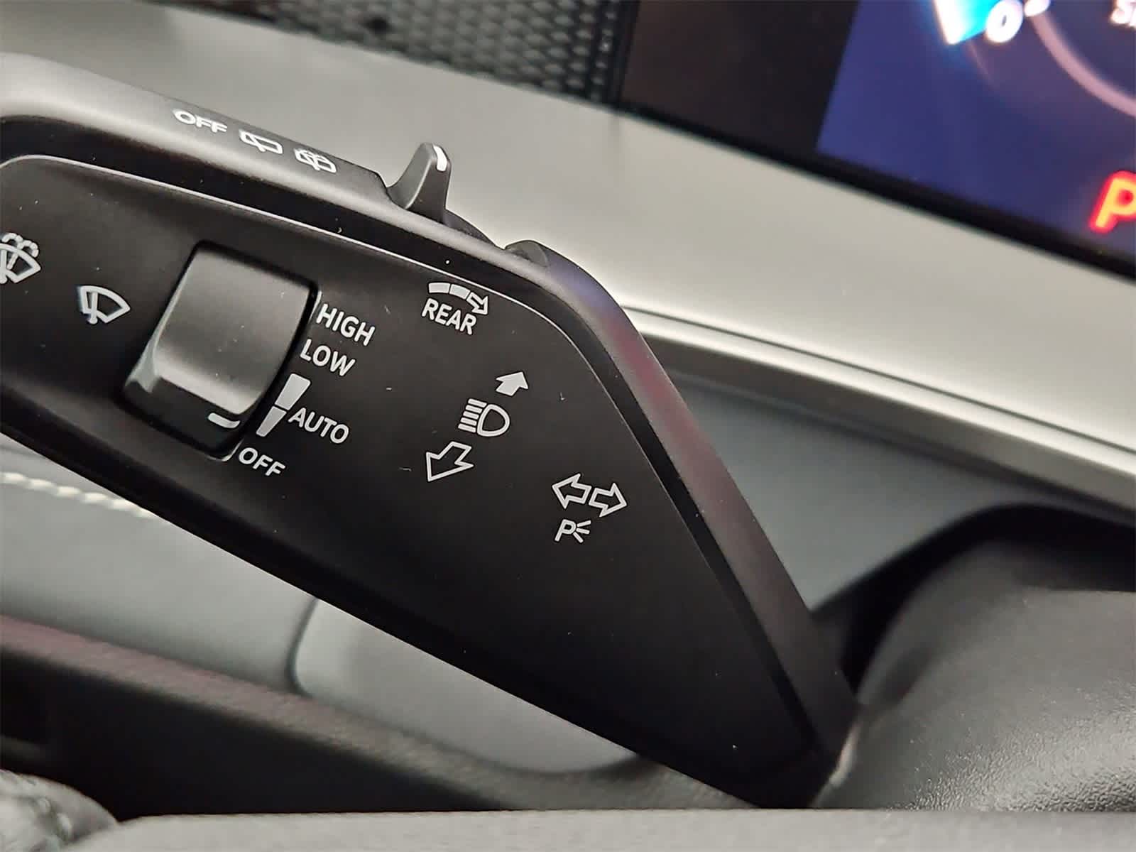 Thumbnail: 2025 Volkswagen Tiguan - 28