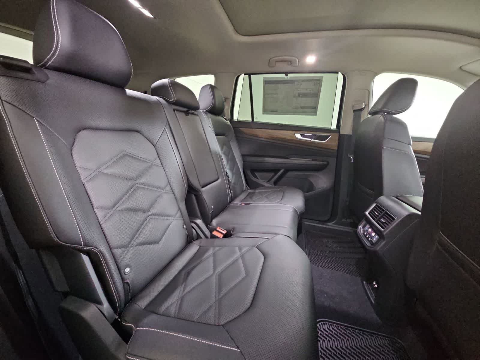 Thumbnail: 2026 Volkswagen Atlas - 21