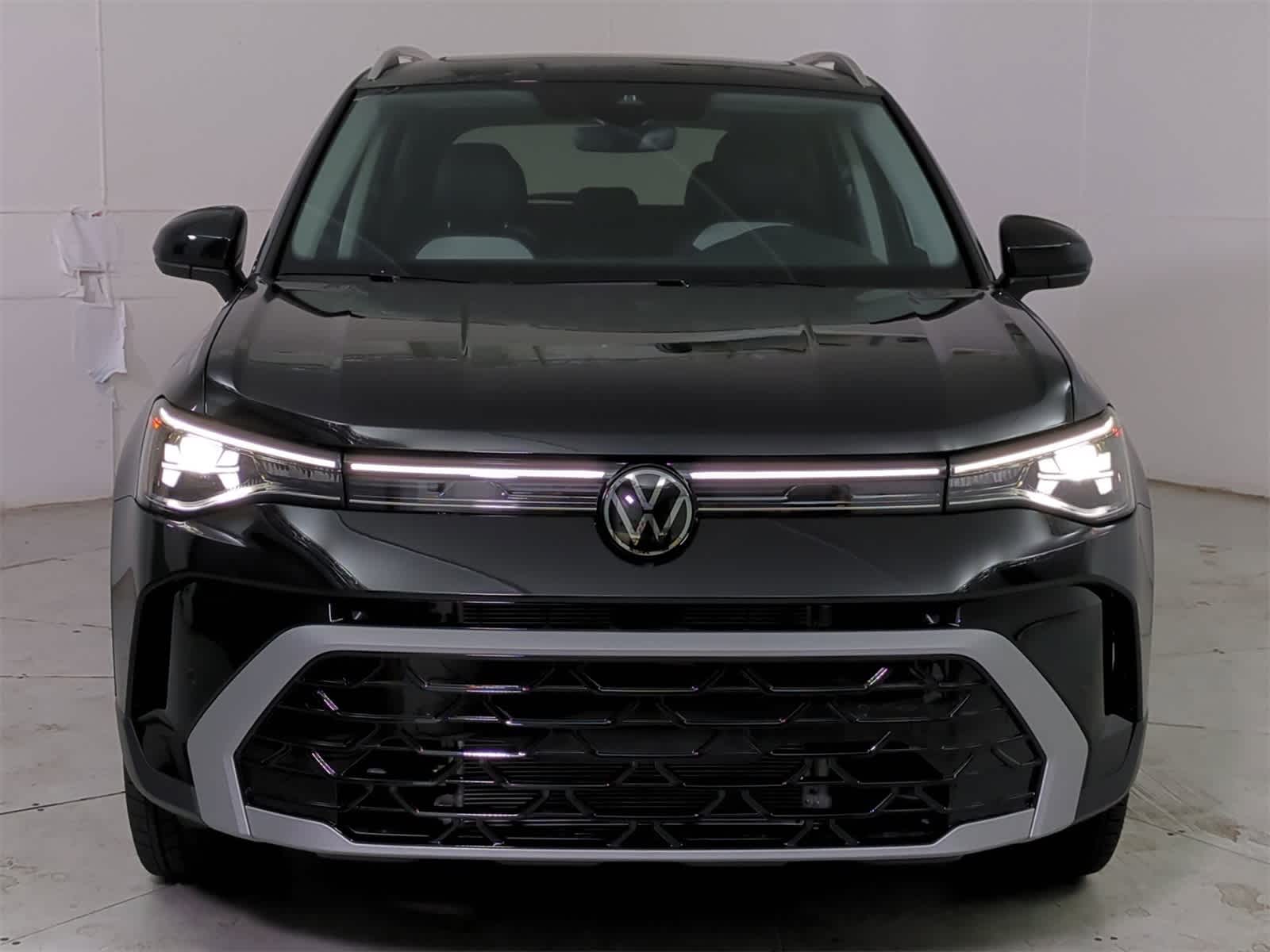 Thumbnail: 2025 Volkswagen Taos - 9