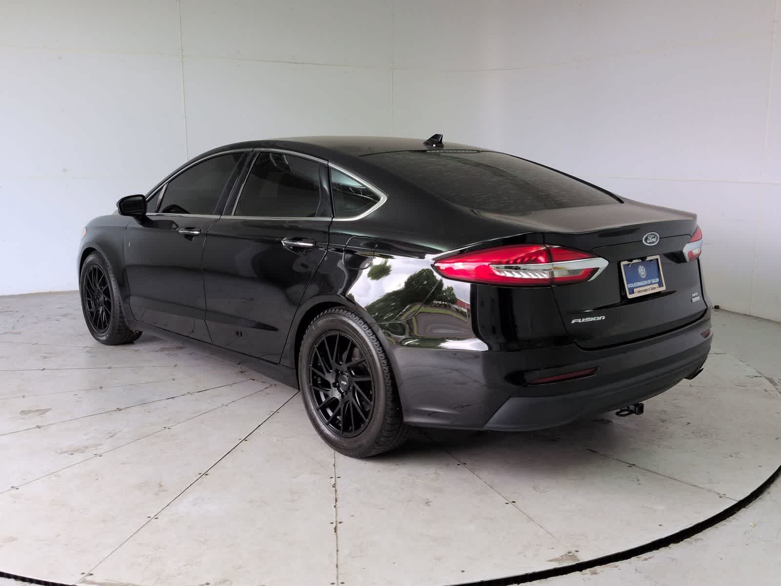 Thumbnail: 2019 Ford Fusion - 4