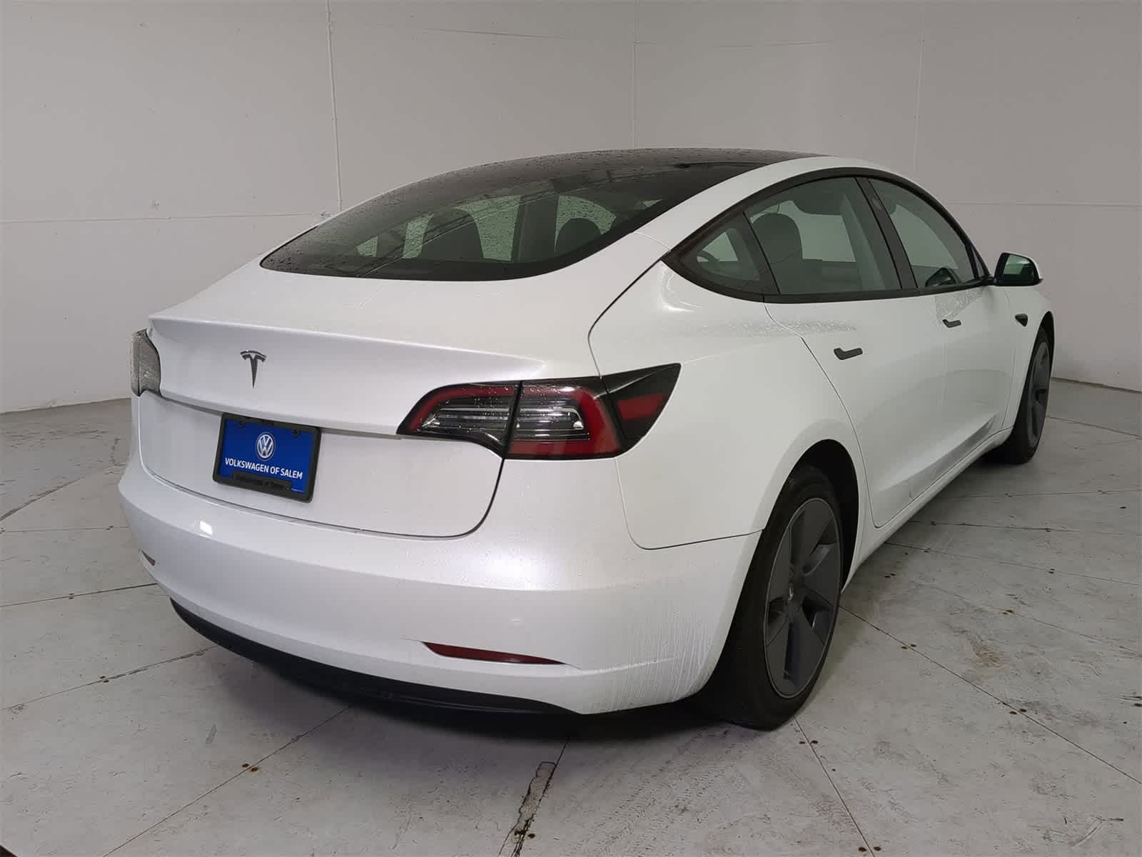 Thumbnail: 2023 Tesla Model 3 - 6