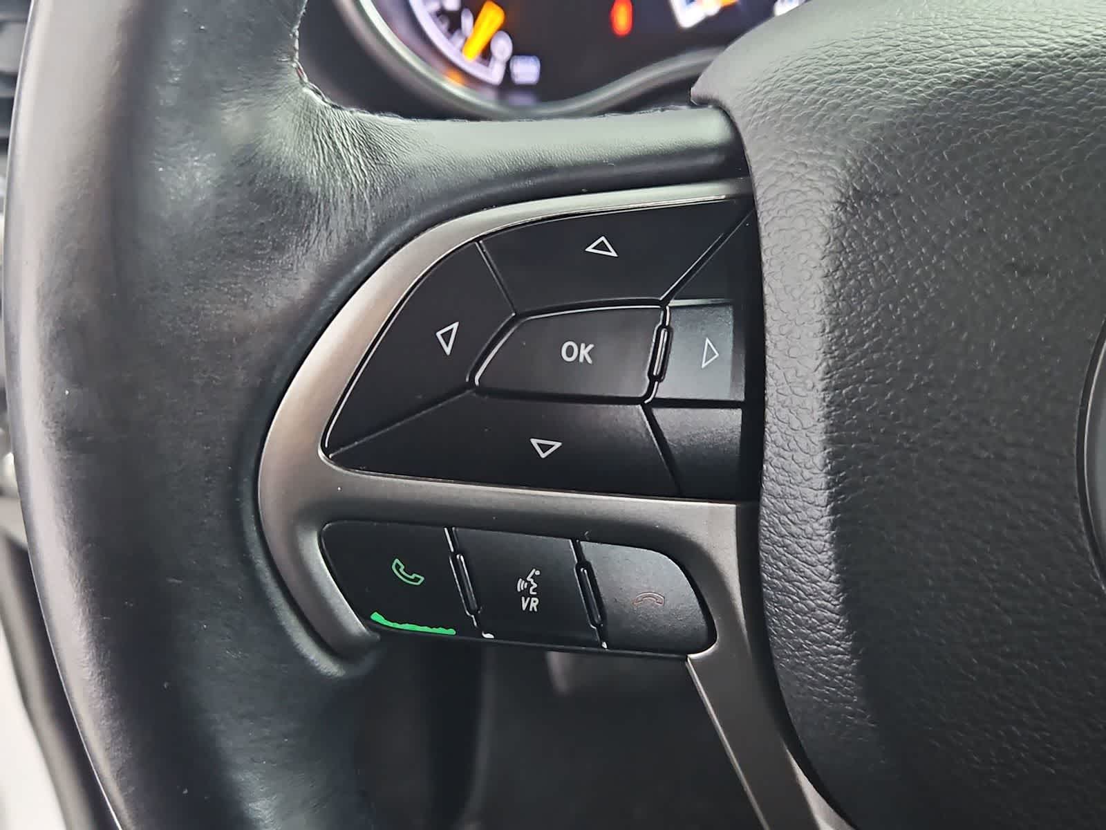 Thumbnail: 2019 Jeep Grand Cherokee - 23