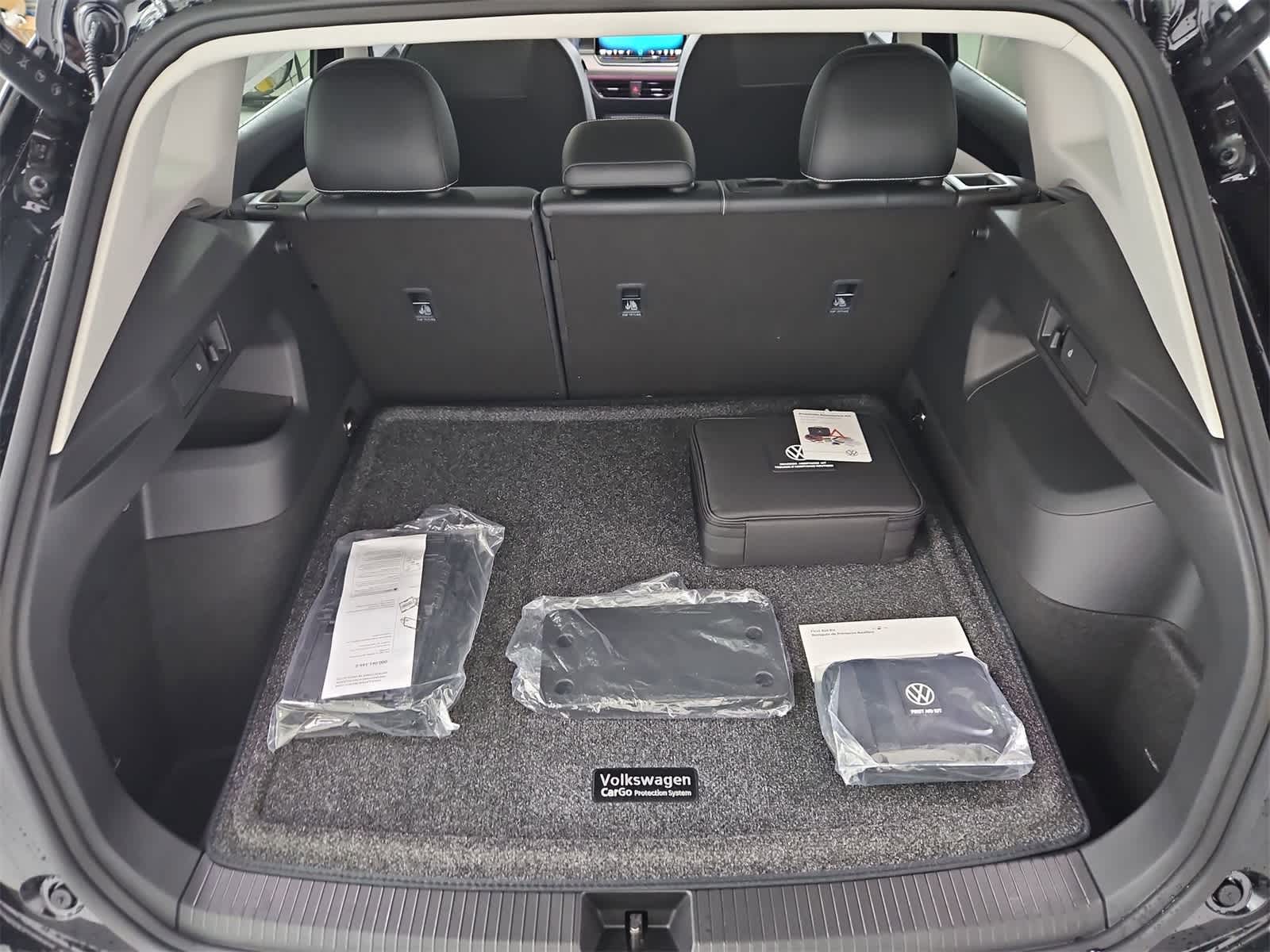 Thumbnail: 2025 Volkswagen Tiguan - 36