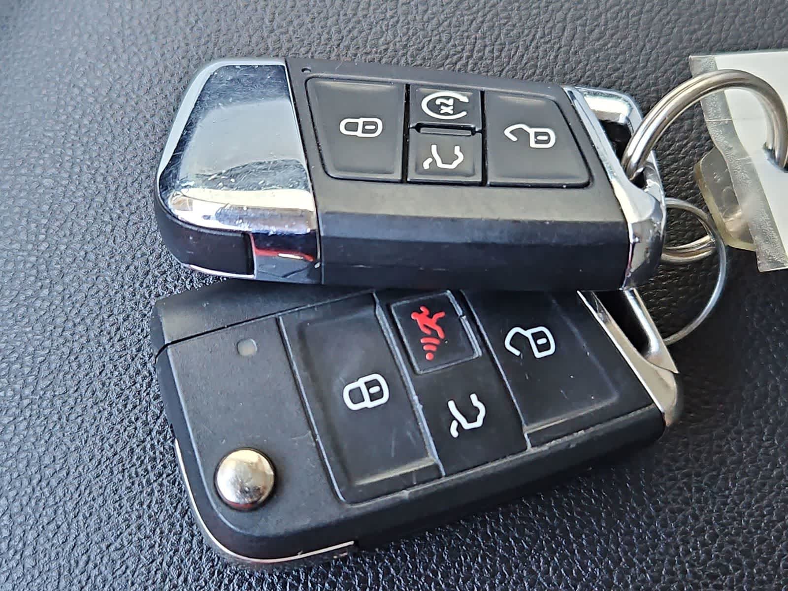 Thumbnail: 2020 Volkswagen Tiguan - 36