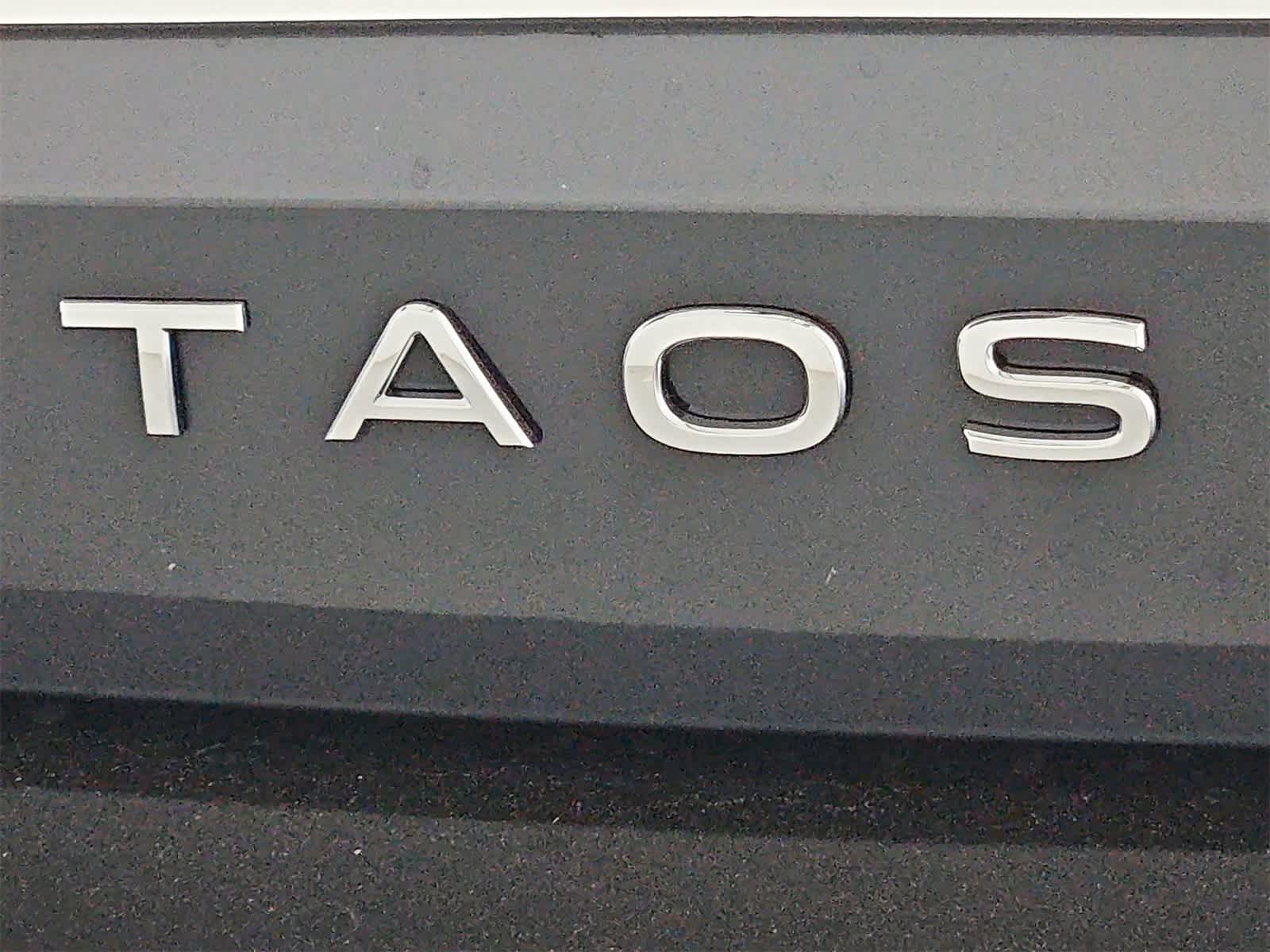 Thumbnail: 2025 Volkswagen Taos - 12
