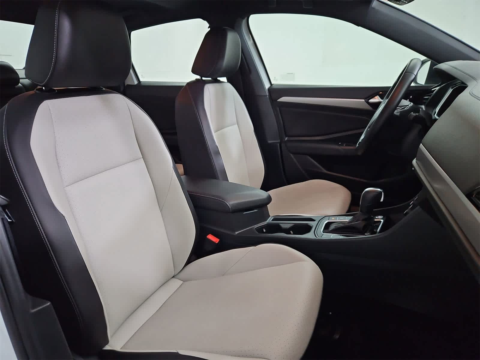 Thumbnail: 2020 Volkswagen Jetta - 23