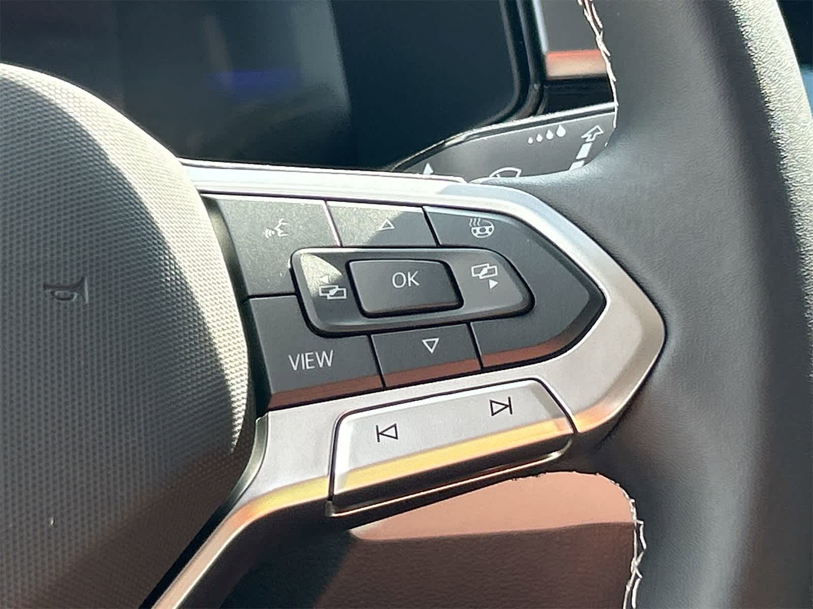 Thumbnail: 2025 Volkswagen Taos - 24