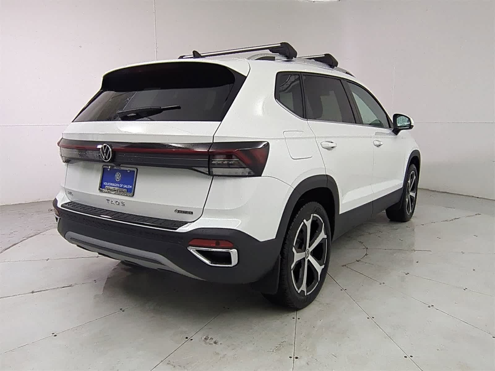 Thumbnail: 2025 Volkswagen Taos - 6