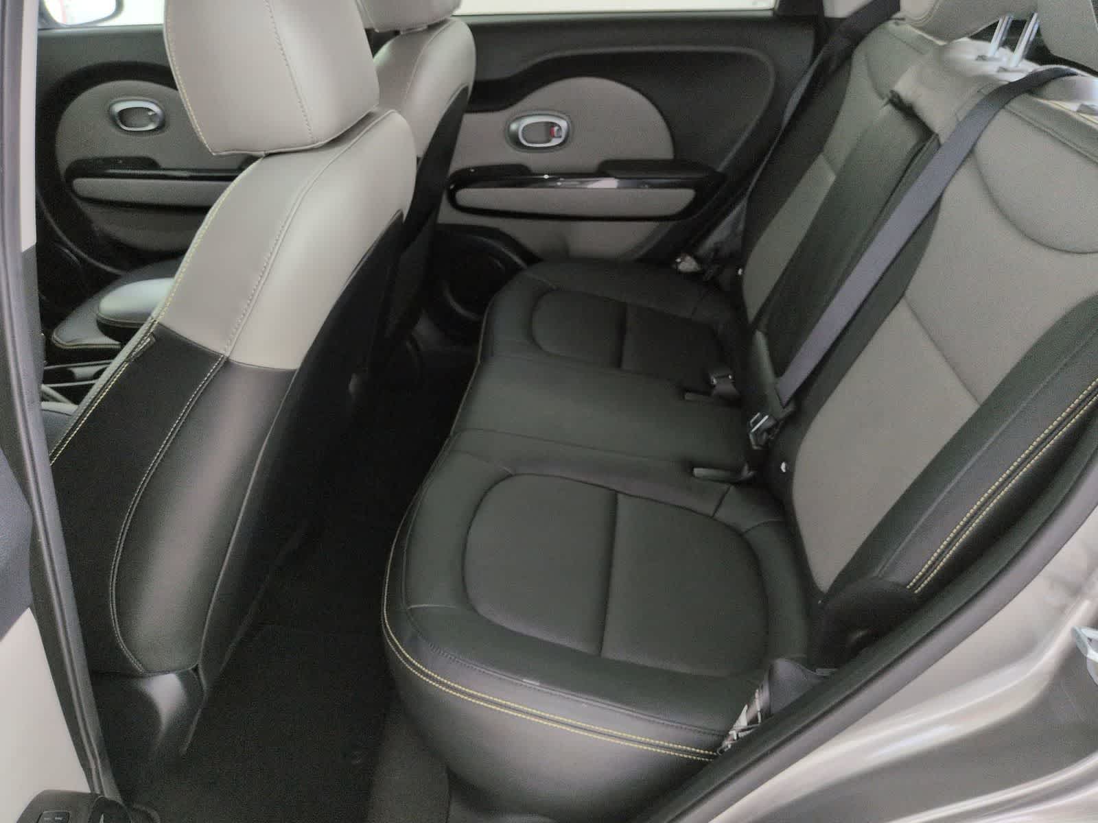 Thumbnail: 2016 Kia Soul - 20