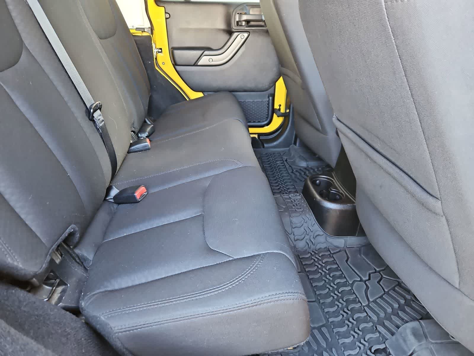 Thumbnail: 2015 Jeep Wrangler - 20