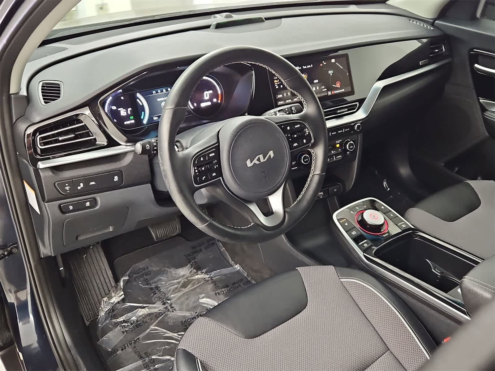 Used 2022 Kia Niro EX with VIN KNDCC3LG9N5149287 for sale in Salem, OR