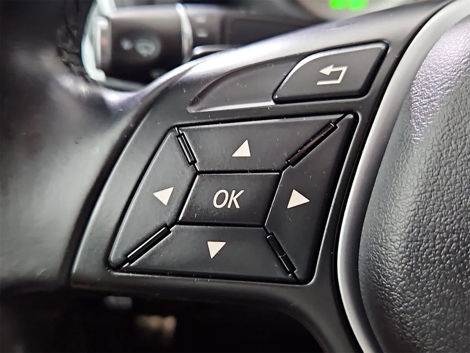 Thumbnail: 2014 Mercedes-Benz E-Class - 24