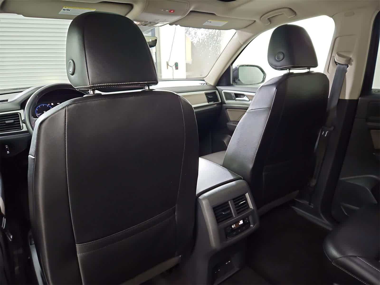 Thumbnail: 2021 Volkswagen Atlas - 18