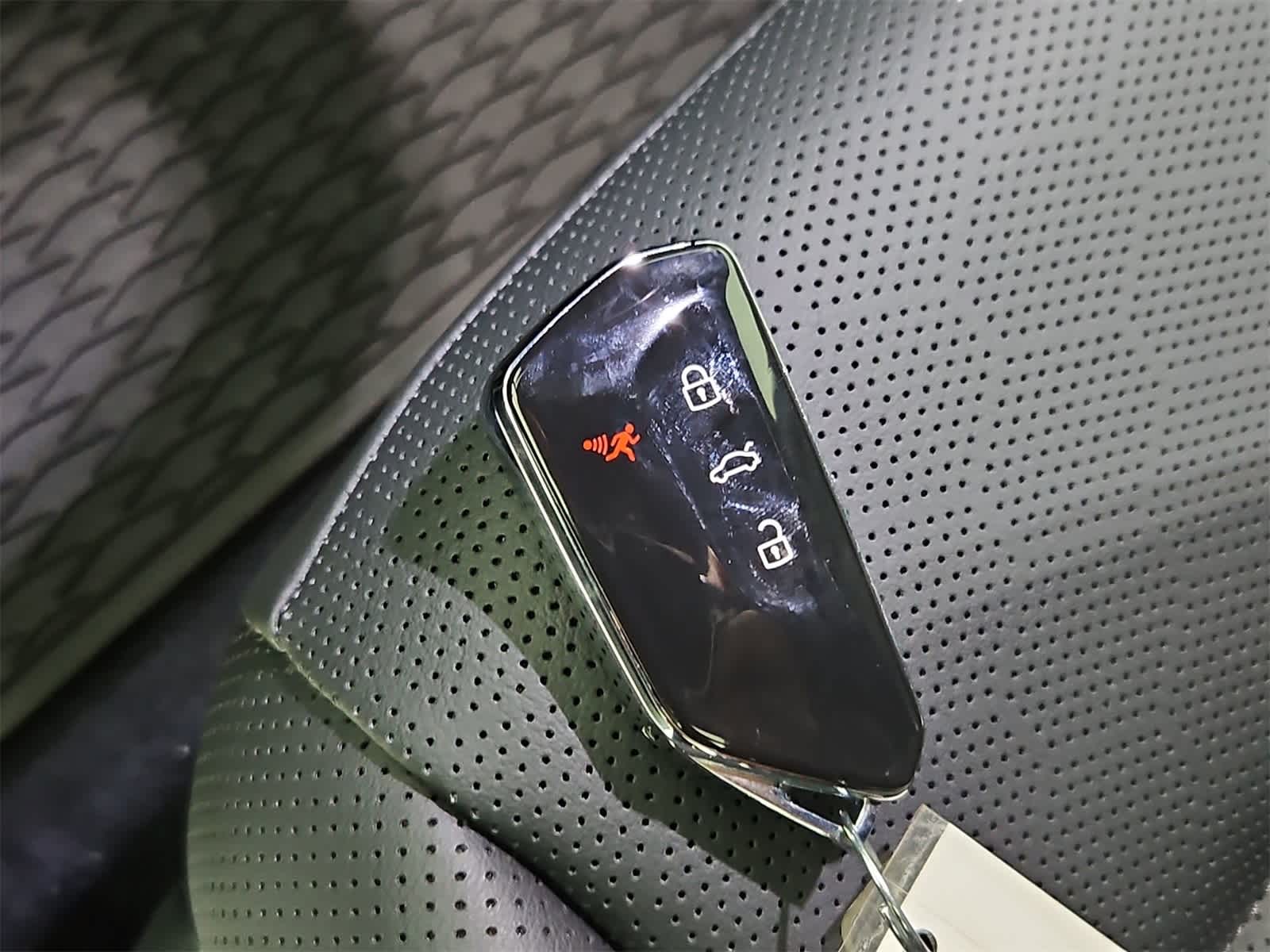 Thumbnail: 2025 Volkswagen ID.4 - 38