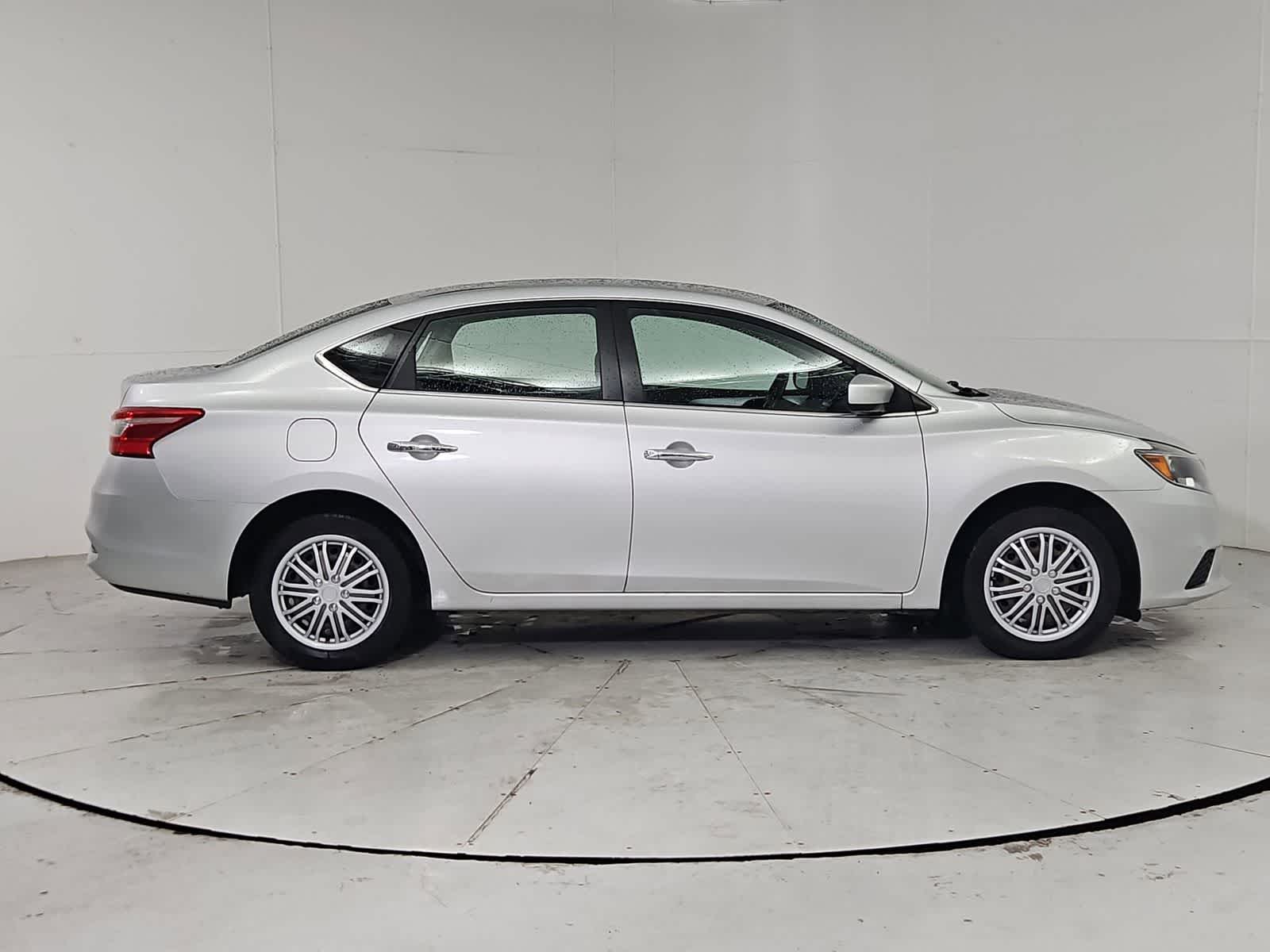 Thumbnail: 2019 Nissan Sentra - 7