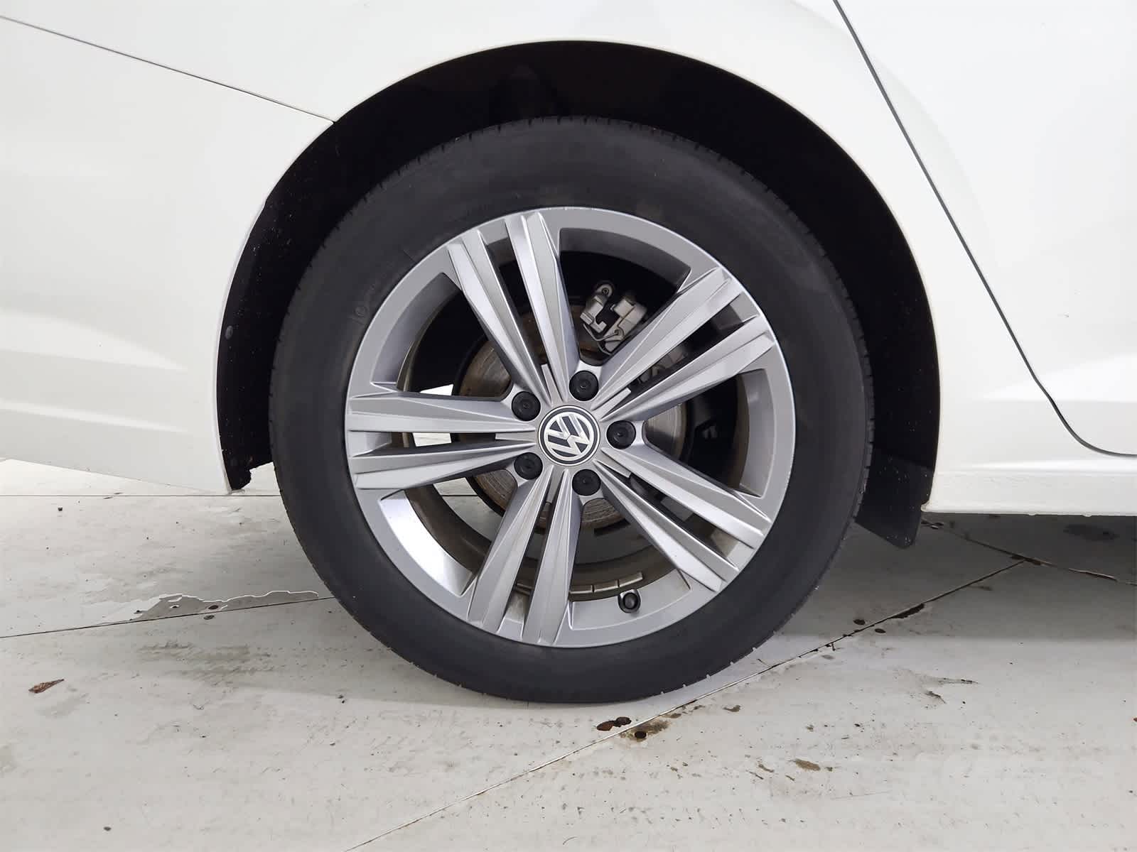 Thumbnail: 2020 Volkswagen Jetta - 13