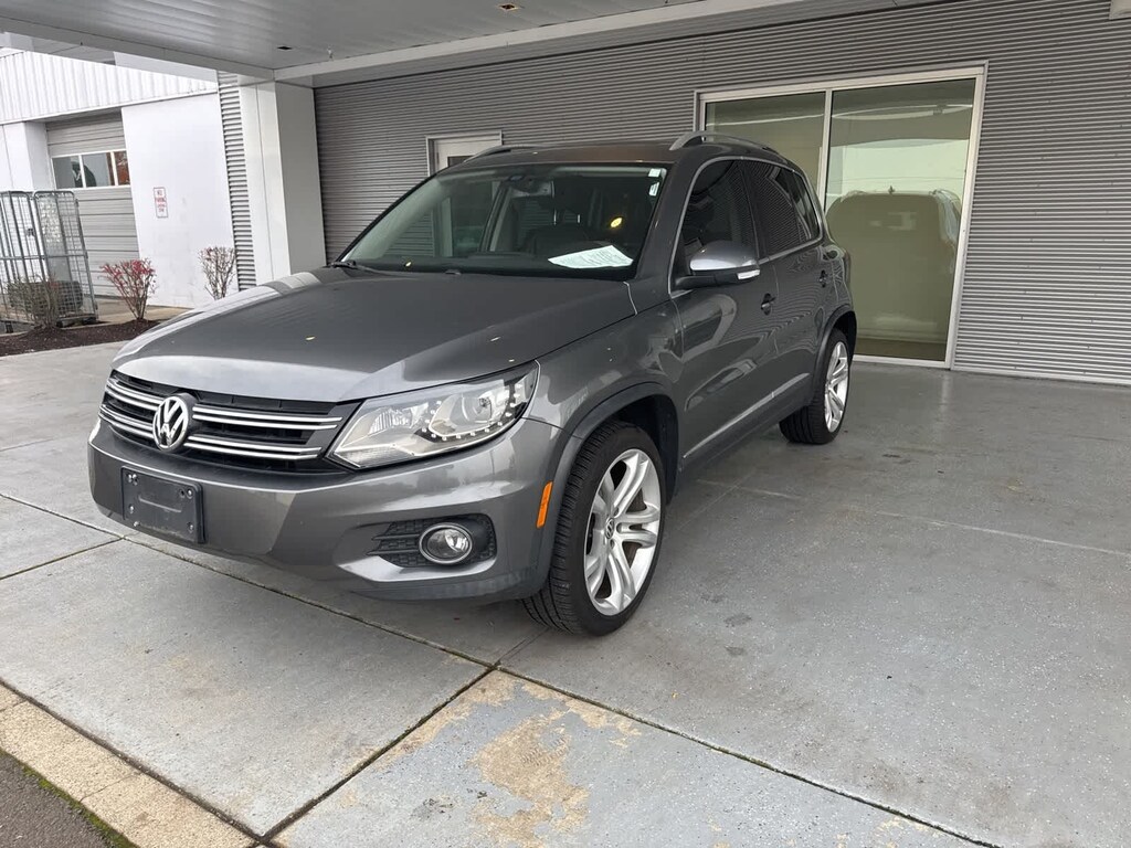Used 2016 Volkswagen Tiguan 2.0T SEL Automatic with 4MOTION SUV