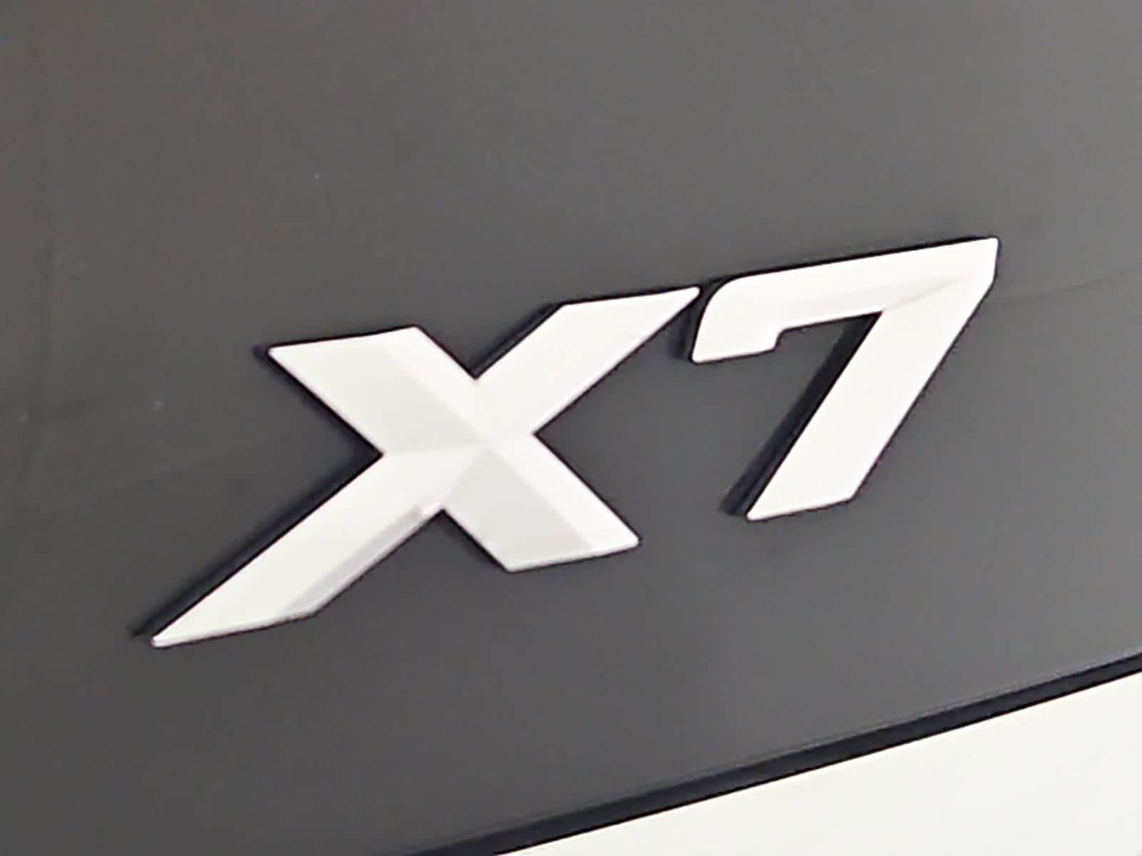 Thumbnail: 2020 BMW X7 - 12