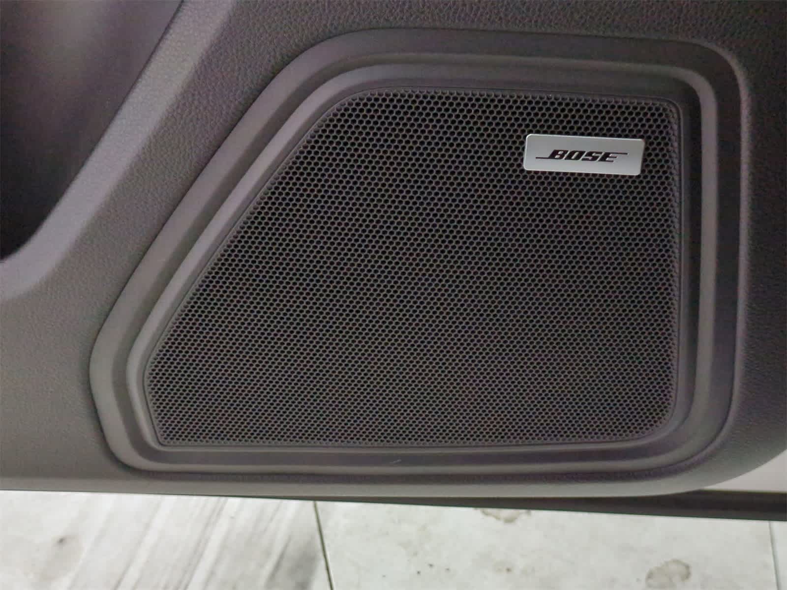 Thumbnail: 2015 Porsche Macan - 31