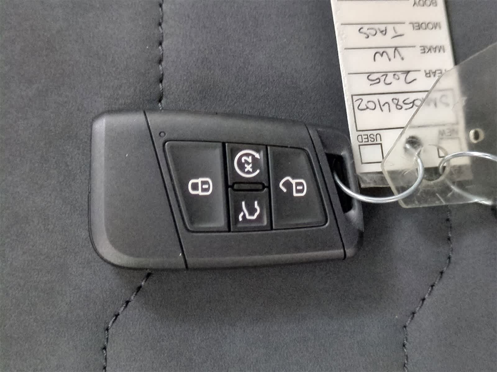 Thumbnail: 2025 Volkswagen Taos - 35