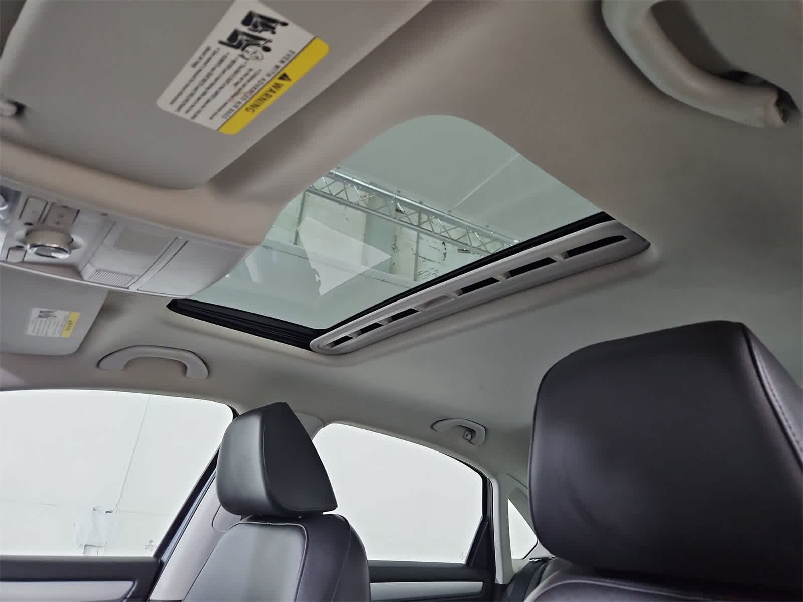 Thumbnail: 2013 Volkswagen Passat - 19