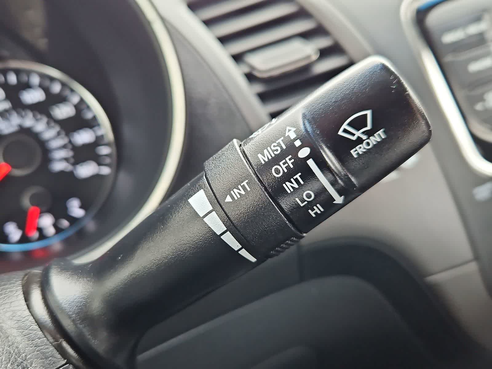 Thumbnail: 2017 Kia Forte - 25